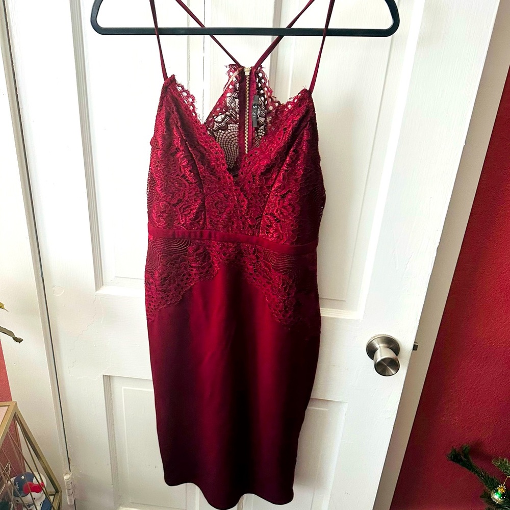 Burgundy Lace Dress 🥀♥️